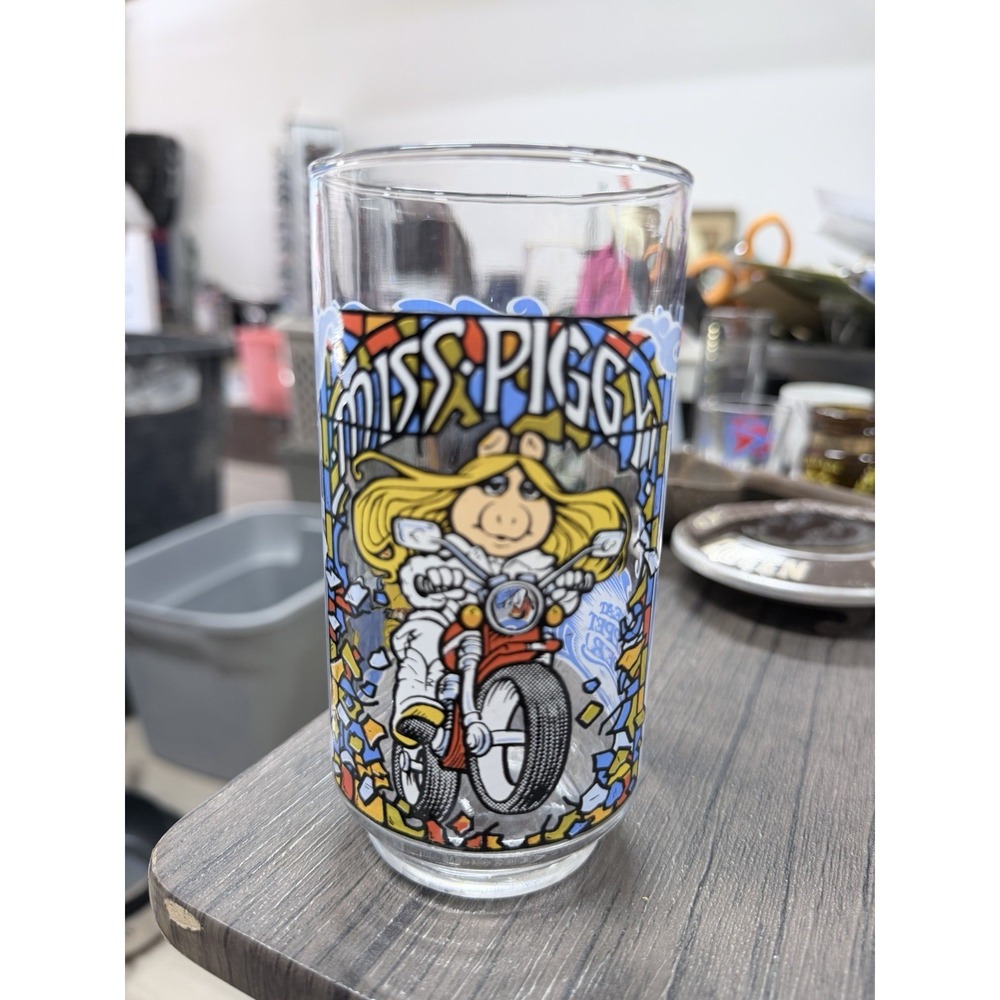 Vintage 1980s McDonalds The Great Muppet Caper Miss Piggy Motorcycle Glass